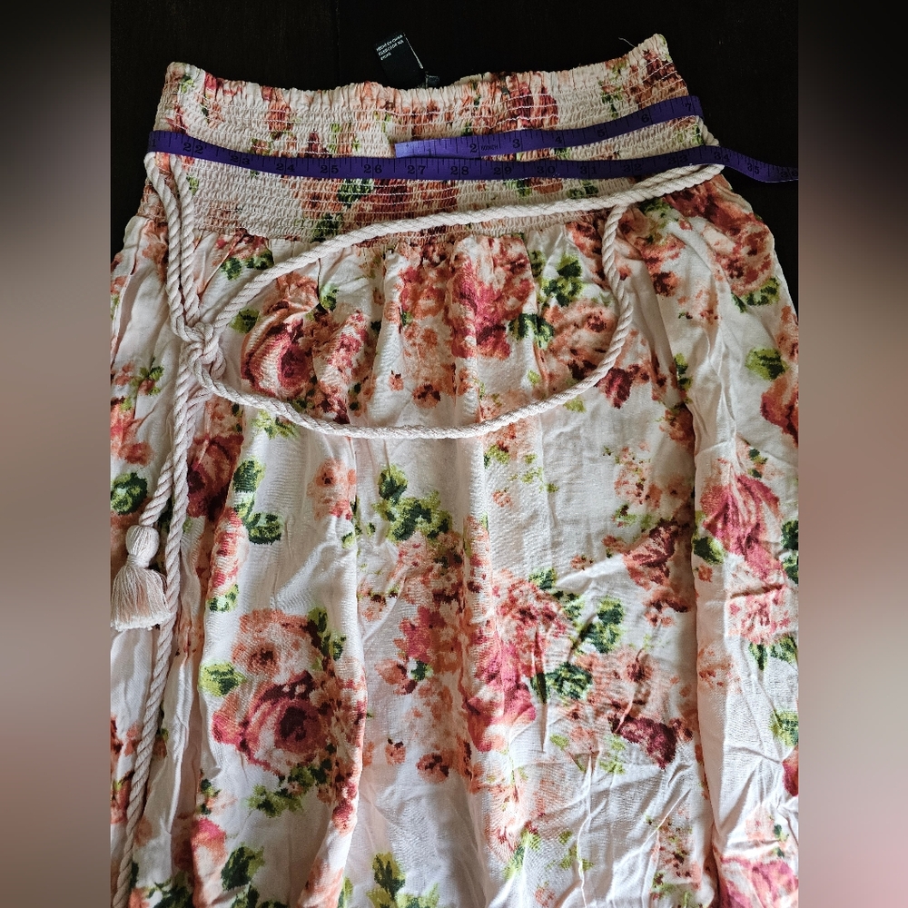 Forever 21 Floral Maxi Skirt (NWT), Size M, with Rope Belt and Side Slits - Picture 13 of 16